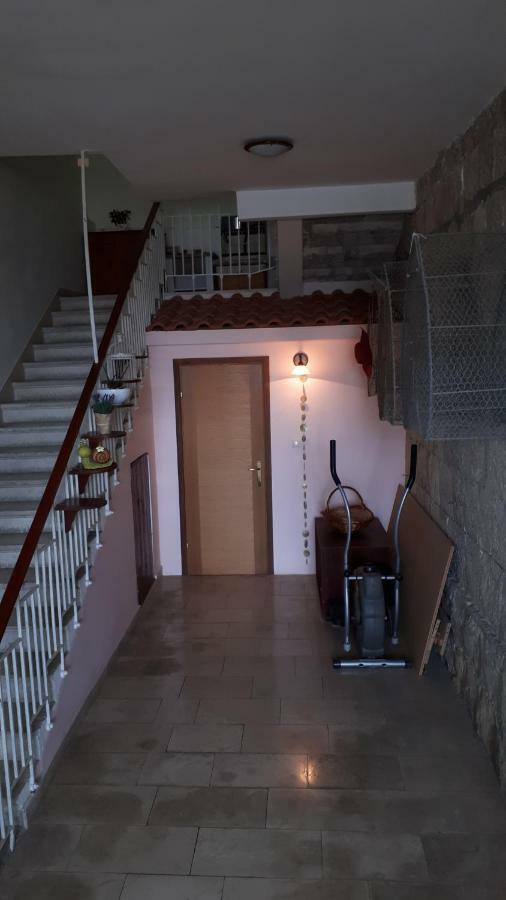 Apartment Astoria Krilo Exteriör bild